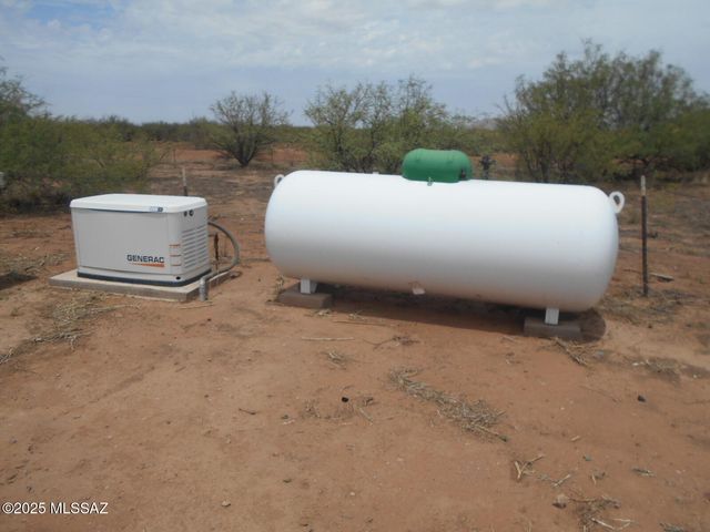 12051 S Kansas Settlement Road, Pearce, AZ 85625