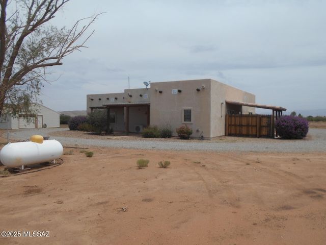 12051 S Kansas Settlement Road, Pearce, AZ 85625