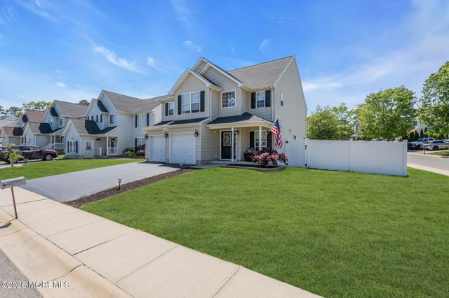 34 Marlin Court, Bayville, NJ 08721