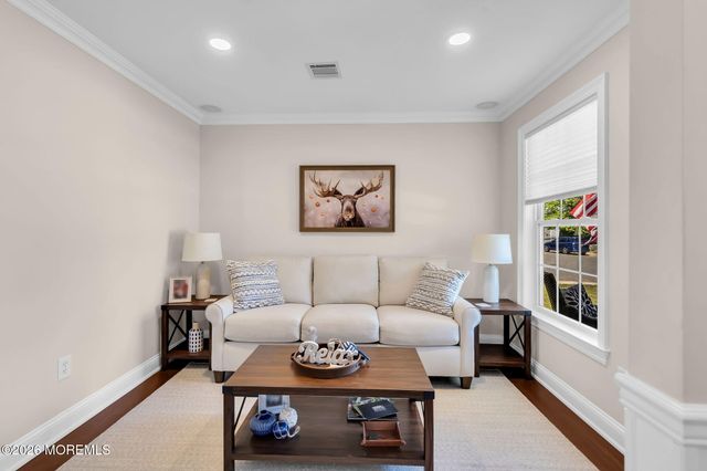 34 Marlin Court, Bayville, NJ 08721