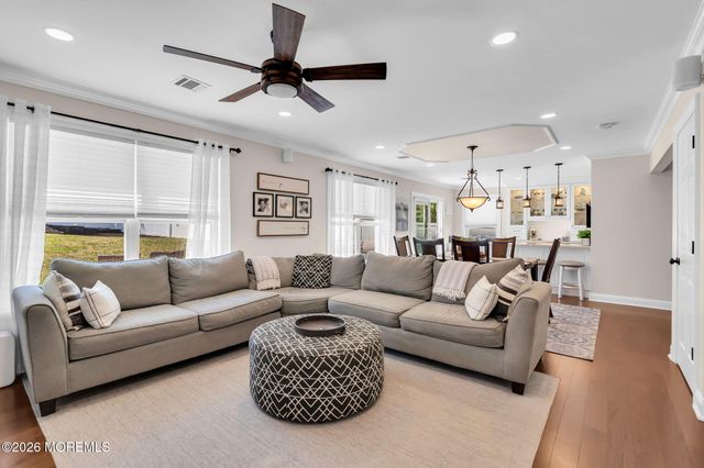 34 Marlin Court, Bayville, NJ 08721