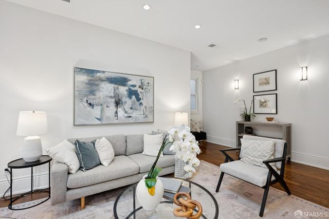 1070 Post Street 4, San Francisco, CA 94109