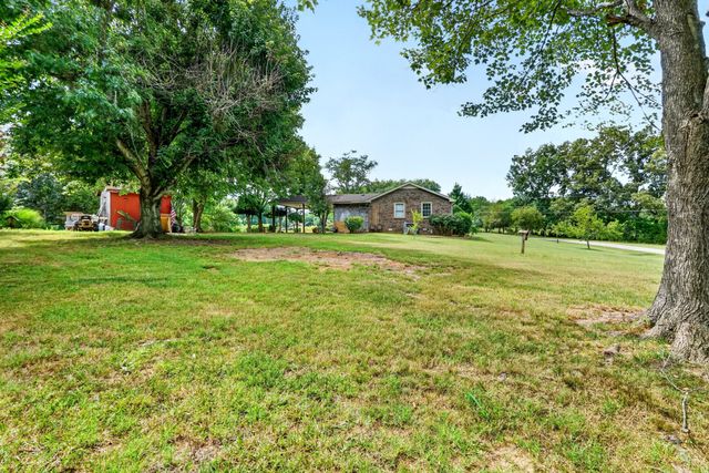 2903 Felts Ln, Springfield, TN 37172