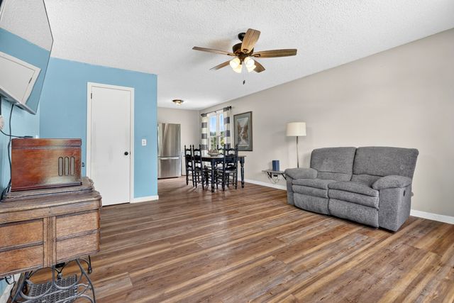 2903 Felts Ln, Springfield, TN 37172