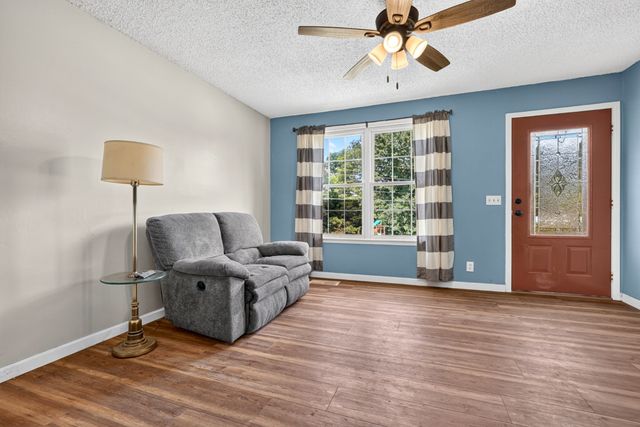 2903 Felts Ln, Springfield, TN 37172