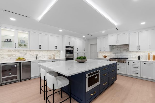 1090 SW Mulberry Way, Boca Raton, FL 33486