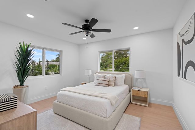 1090 SW Mulberry Way, Boca Raton, FL 33486