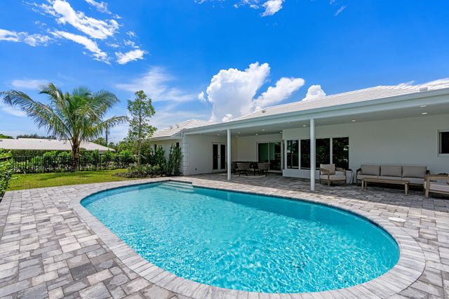 1090 SW Mulberry Way, Boca Raton, FL 33486