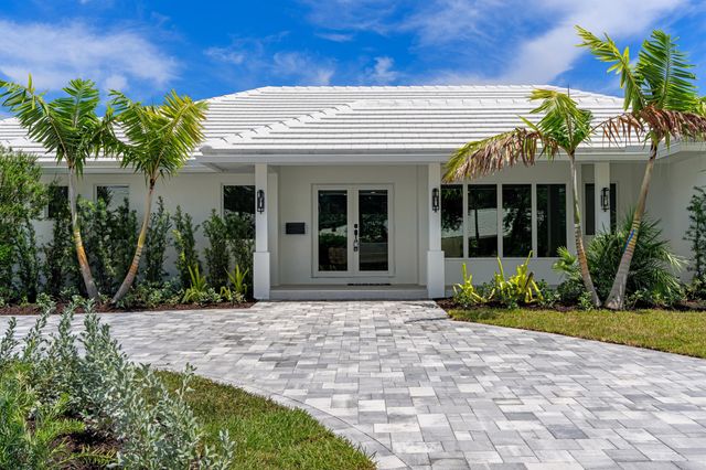 1090 SW Mulberry Way, Boca Raton, FL 33486