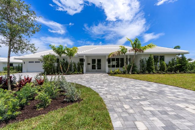 1090 SW Mulberry Way, Boca Raton, FL 33486