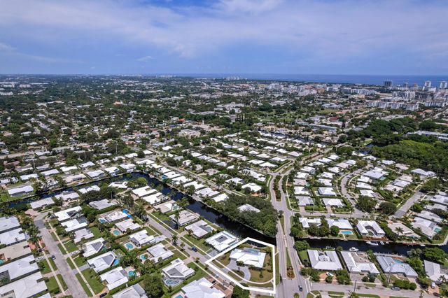 1090 SW Mulberry Way, Boca Raton, FL 33486