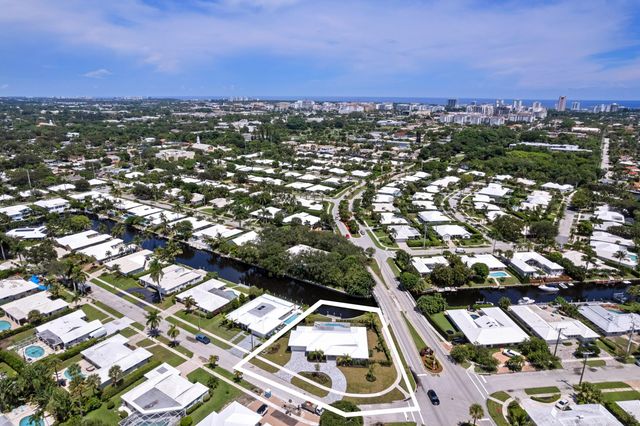 1090 SW Mulberry Way, Boca Raton, FL 33486