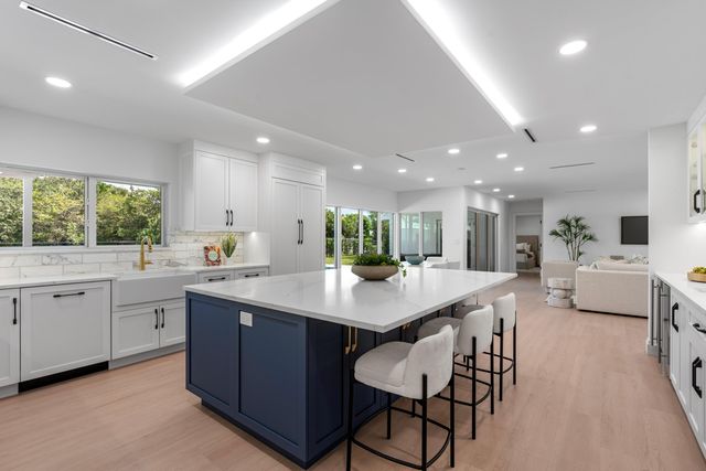 1090 SW Mulberry Way, Boca Raton, FL 33486