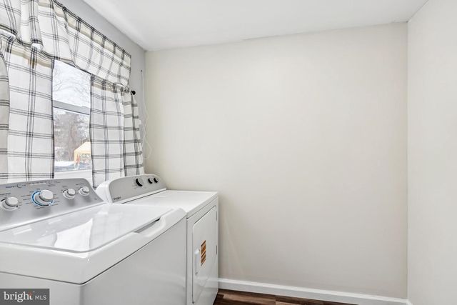 304 SPRUCE AVE, Lindenwold, NJ 08021