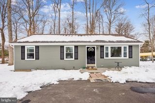 304 SPRUCE AVE, Lindenwold, NJ 08021