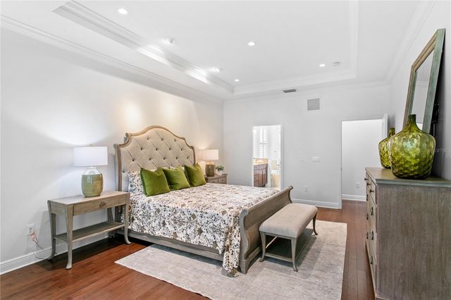 4309 W VASCONIA STREET, Tampa, FL 33629