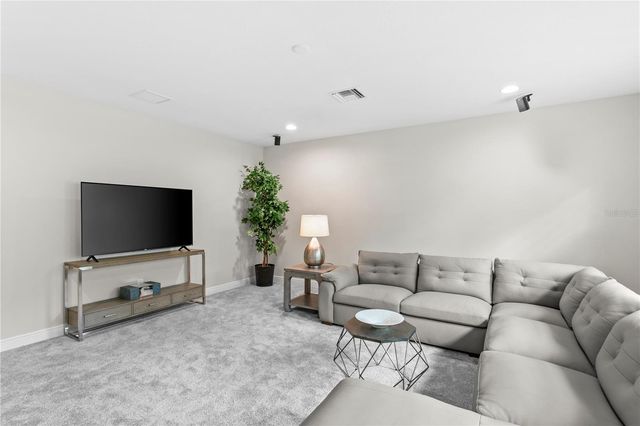 4309 W VASCONIA STREET, Tampa, FL 33629