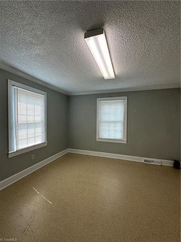 731 Leonard Road, Lexington, NC 27295