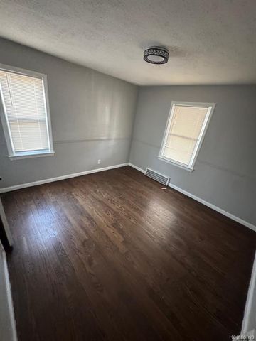 3800 Westpoint Street, Dearborn, MI 48124