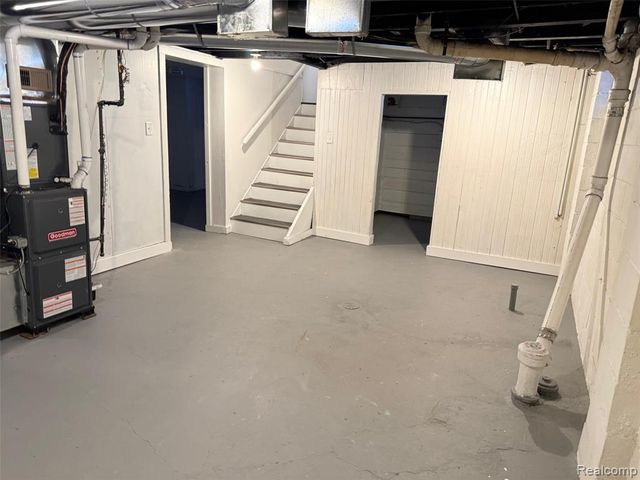 3800 Westpoint Street, Dearborn, MI 48124