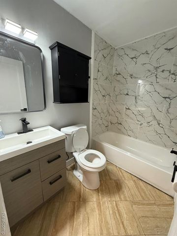 3800 Westpoint Street, Dearborn, MI 48124