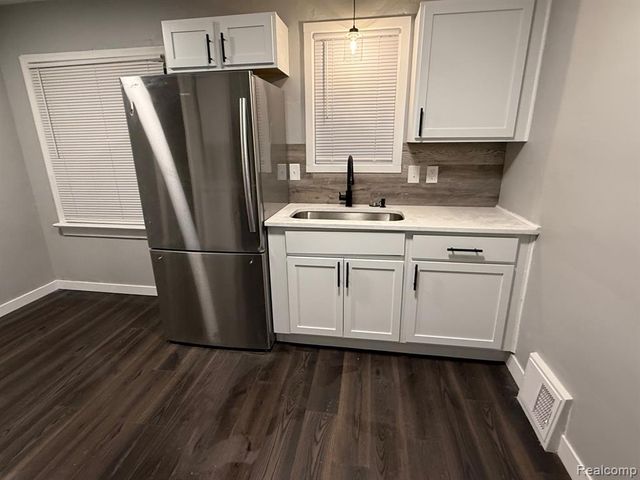 3800 Westpoint Street, Dearborn, MI 48124