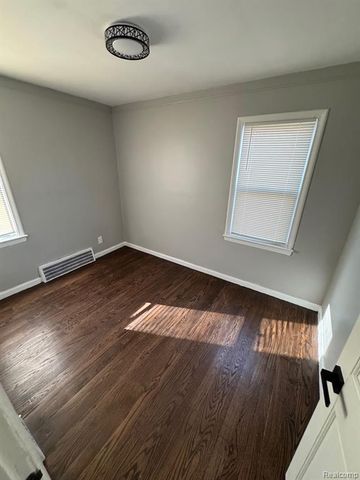 3800 Westpoint Street, Dearborn, MI 48124