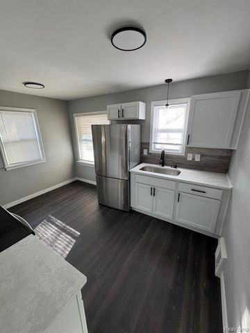 3800 Westpoint Street, Dearborn, MI 48124