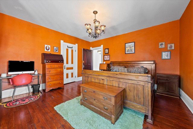 2619 W State STREET, Milwaukee, WI 53233