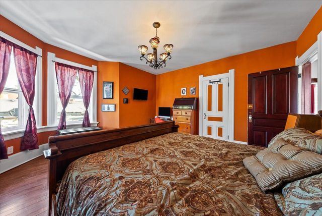 2619 W State STREET, Milwaukee, WI 53233