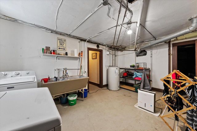 2619 W State STREET, Milwaukee, WI 53233
