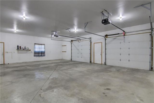 8536 Hanson Drive, Holmen, WI 54636