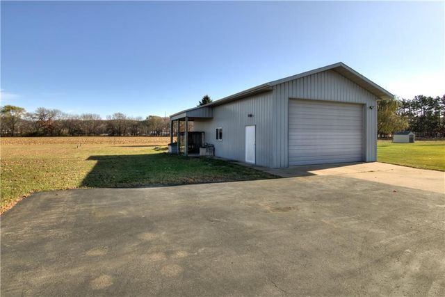 8536 Hanson Drive, Holmen, WI 54636