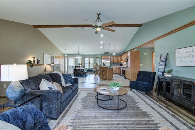 8536 Hanson Drive, Holmen, WI 54636