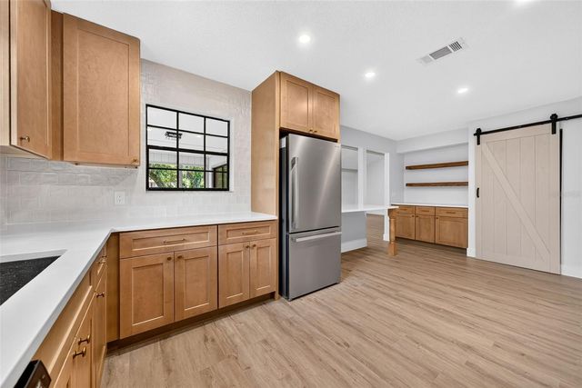 8050 NW 48TH LANE, Ocala, FL 34482