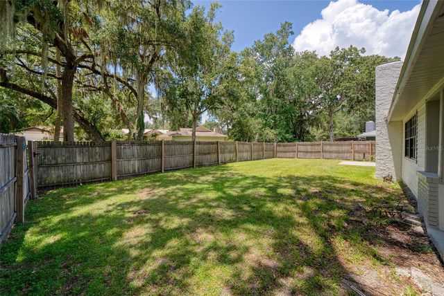 8050 NW 48TH LANE, Ocala, FL 34482