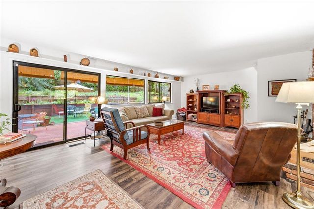 14601 Echo Ridge Dr, Nevada City, CA 95959