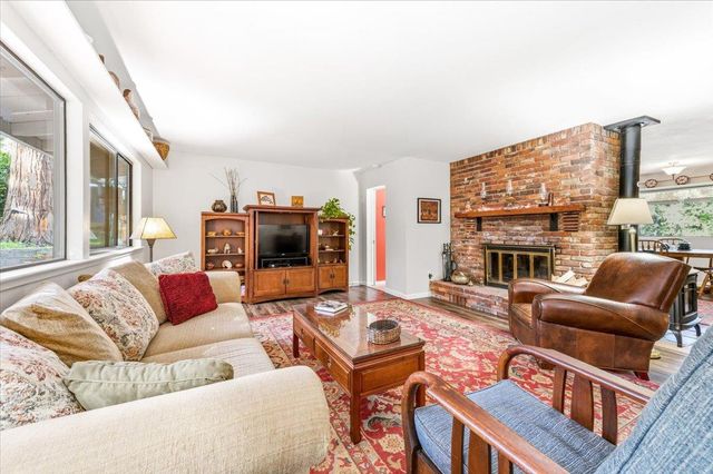 14601 Echo Ridge Dr, Nevada City, CA 95959