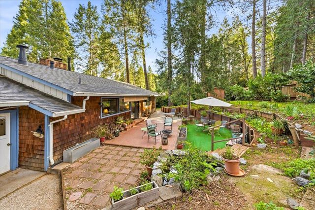 14601 Echo Ridge Dr, Nevada City, CA 95959