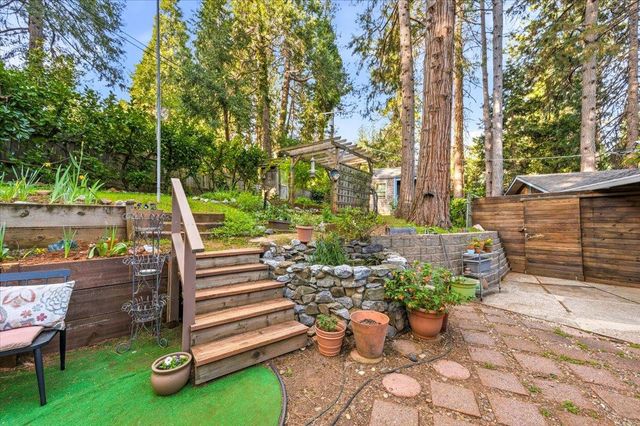 14601 Echo Ridge Dr, Nevada City, CA 95959
