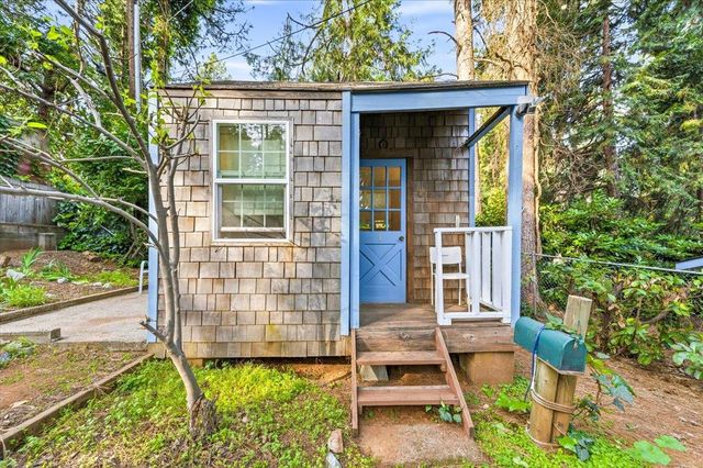 14601 Echo Ridge Dr, Nevada City, CA 95959