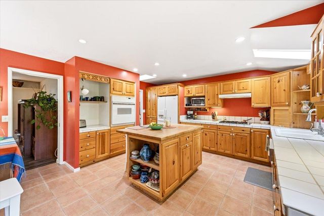 14601 Echo Ridge Dr, Nevada City, CA 95959