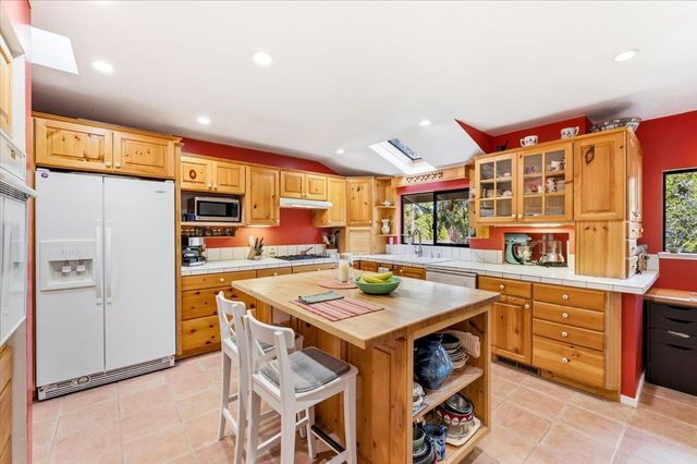 14601 Echo Ridge Dr, Nevada City, CA 95959