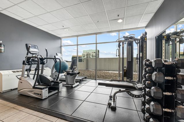421 W HURON Street 908, Chicago, IL 60654