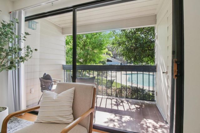 35 W 20th Avenue 105, San Mateo, CA 94403