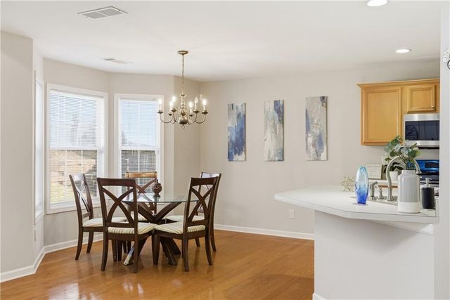 702 River Hill Dr, Lawrenceville, GA 30046