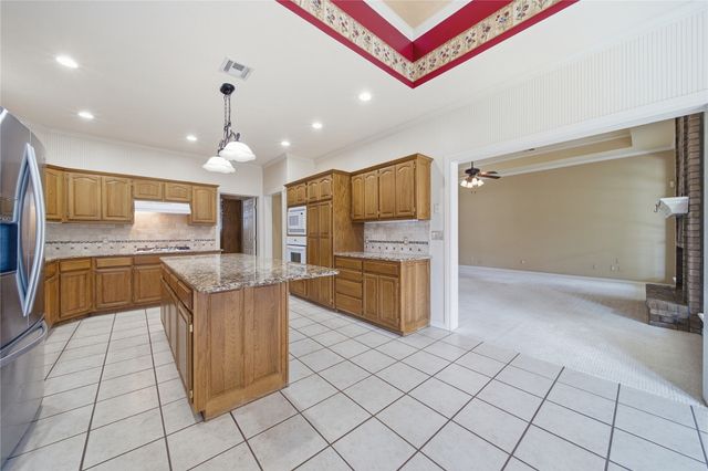 1206 Fairway Street, Claremore, OK 74019