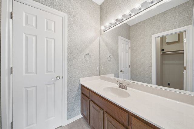 1206 Fairway Street, Claremore, OK 74019