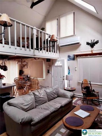 4517 Briarcliff Terrace, Coolbaugh Twp, PA 18466