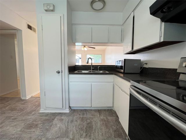 1851 W Main Street 6, Houston, TX 77098